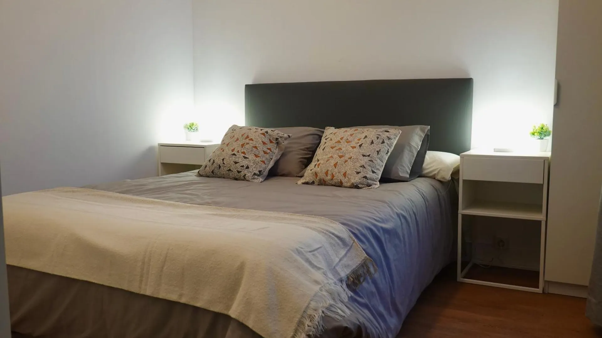 Apartamento Aromaz contacts